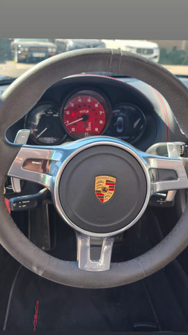 Porsche Boxster type 981 GTS