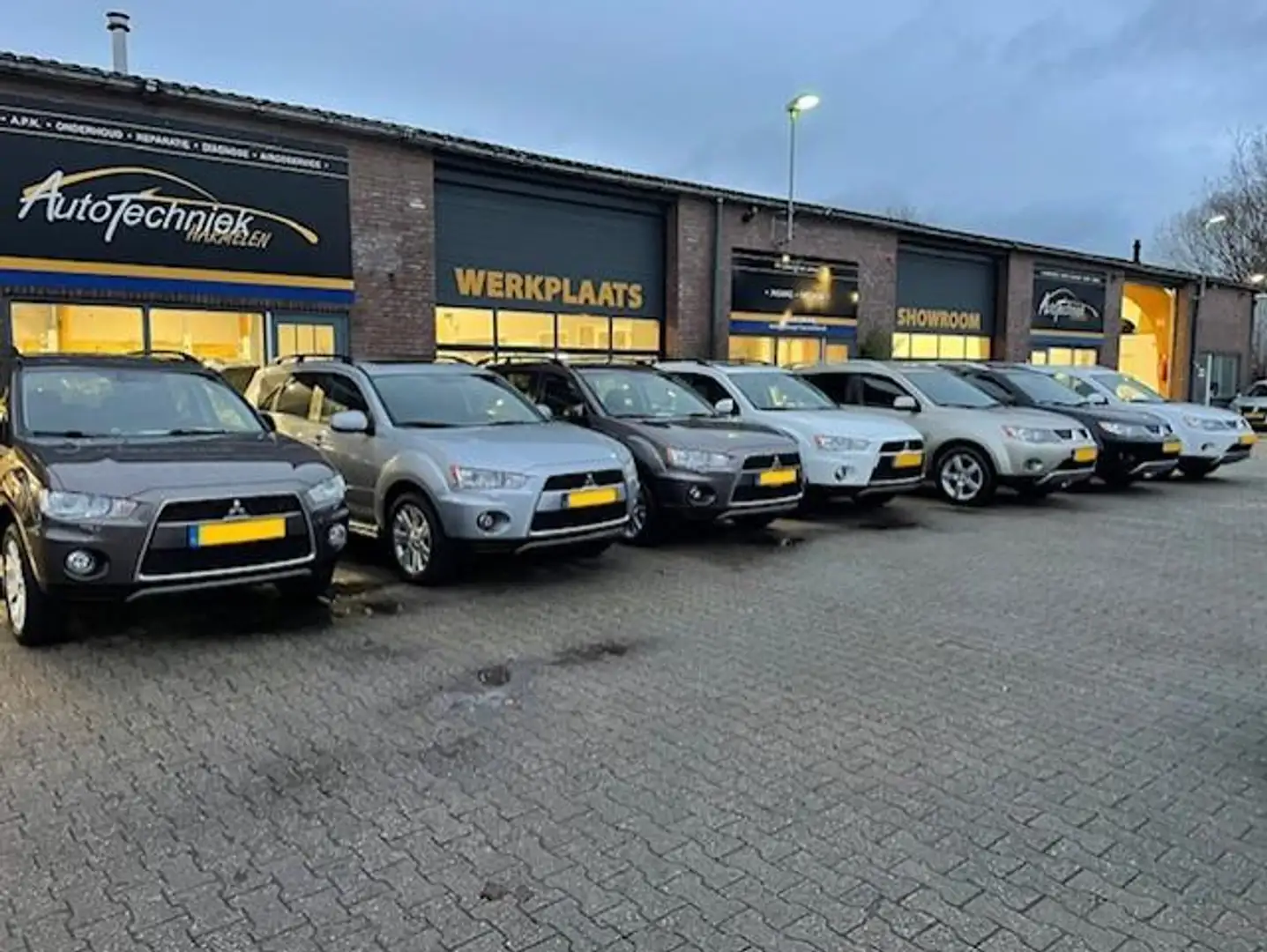 Mitsubishi Outlander 10x OUTLANDER OP VOORRAAD. Blauw - 1
