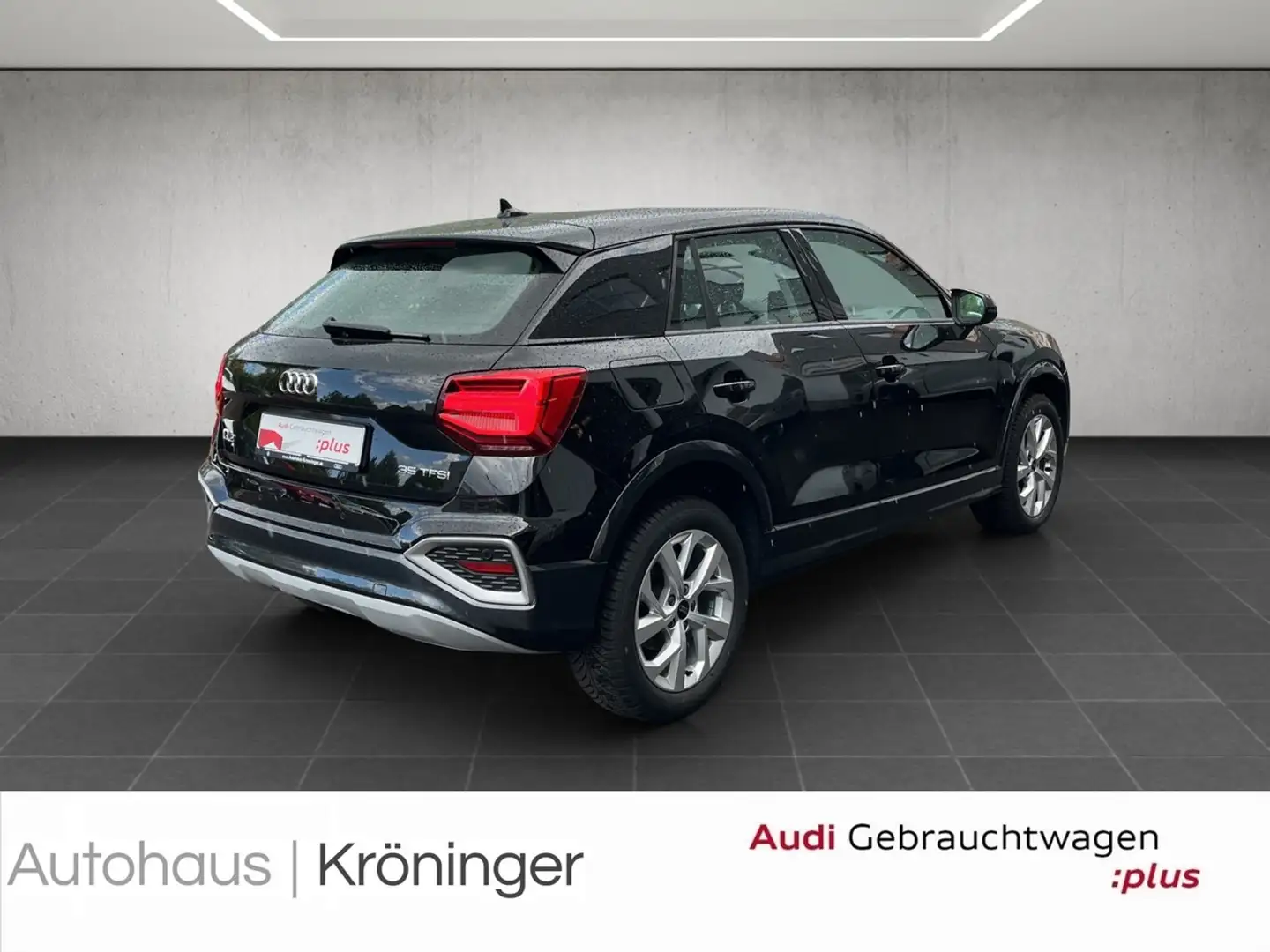 Audi Q2 35 TFSI advanced AHK Matrix LED Schwarz - 2