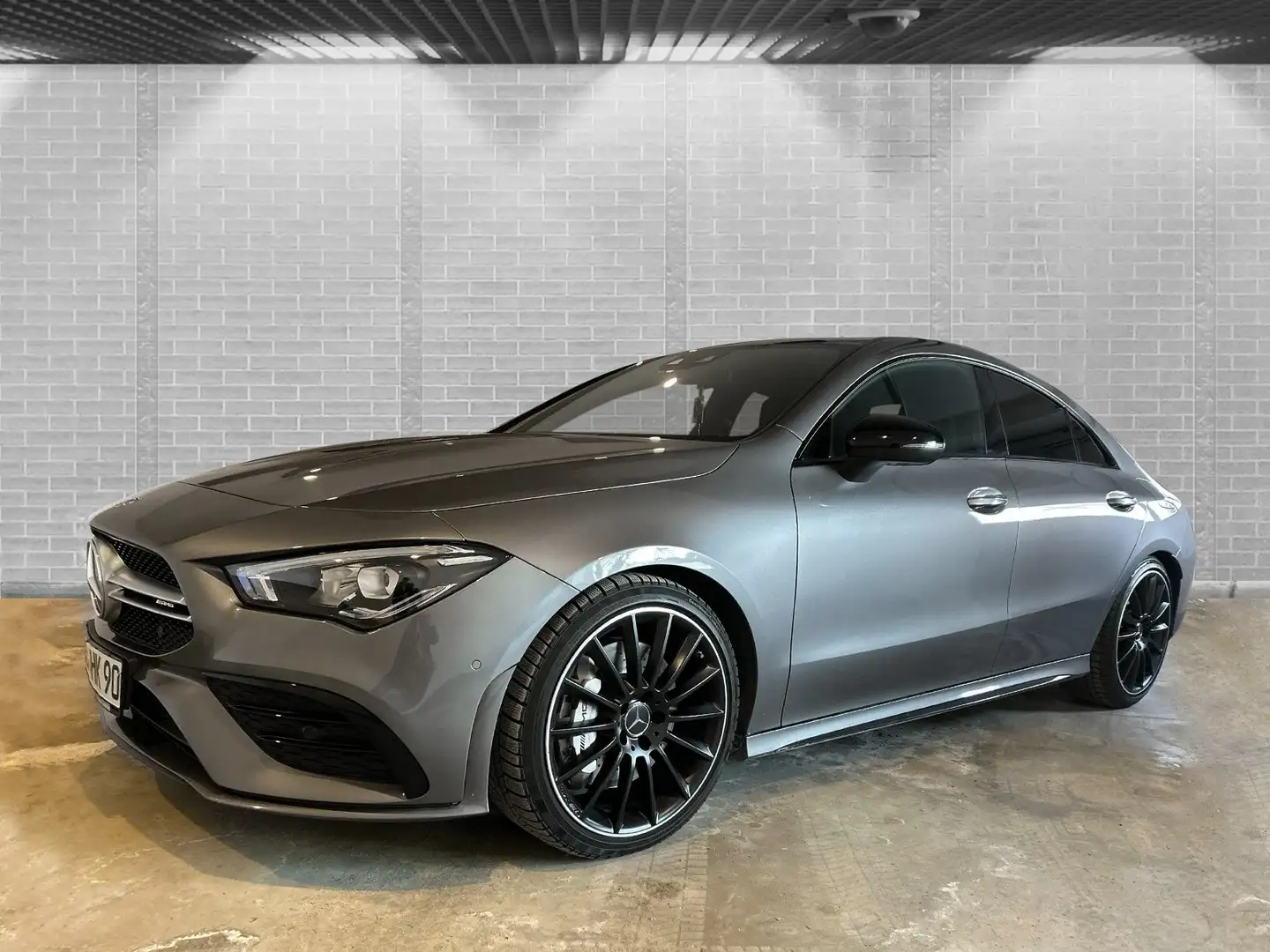 Mercedes-Benz CLA 35 AMG 4Matic Speedshift 7G-DCT Šedá - 1