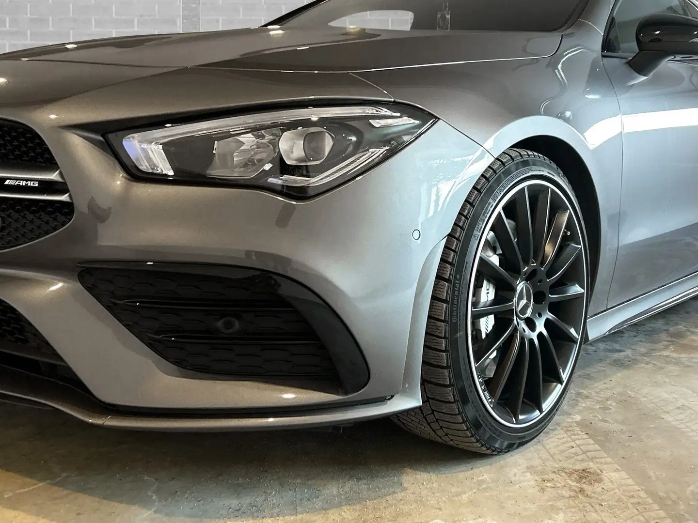 Mercedes-Benz CLA 35 AMG 4Matic Speedshift 7G-DCT Šedá - 2