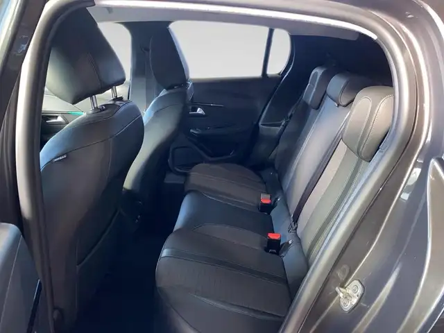 Peugeot 208 view 8
