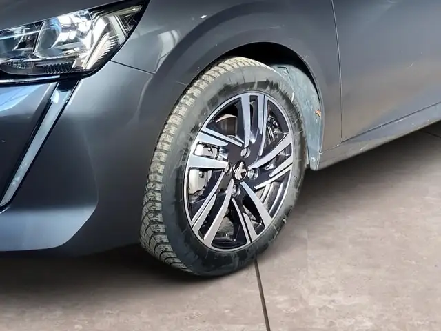 Peugeot 208 view 15