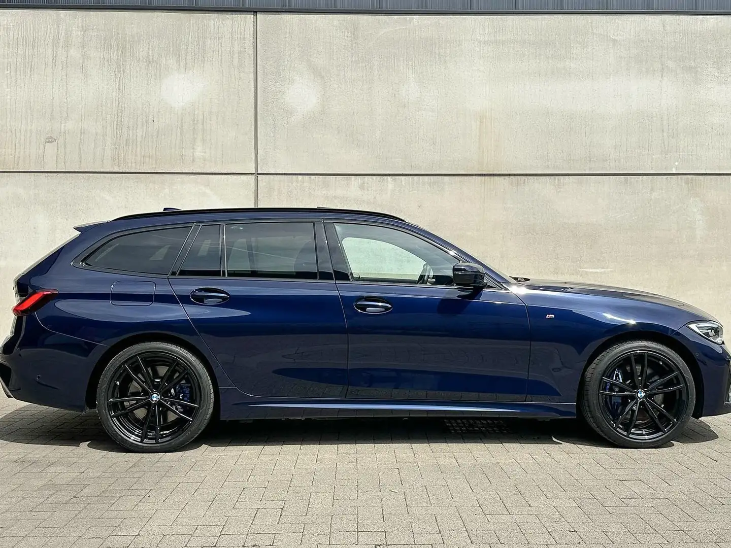 BMW 330 330e Touring M Sport*PANO*19”*Sportremmen* Bleu - 2