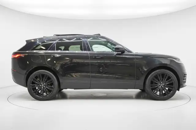 Land Rover Range Rover Velar view 5