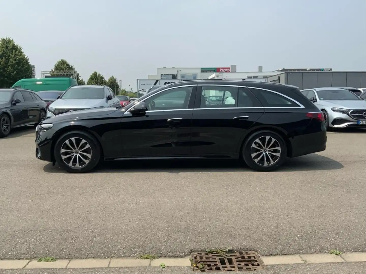 Mercedes-Benz E 220 d T TAXI-VORRÜSTUNG+LIMOUSINEN-Paket+ Schwarz - 2