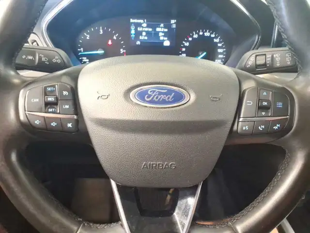 Ford Focus view 11