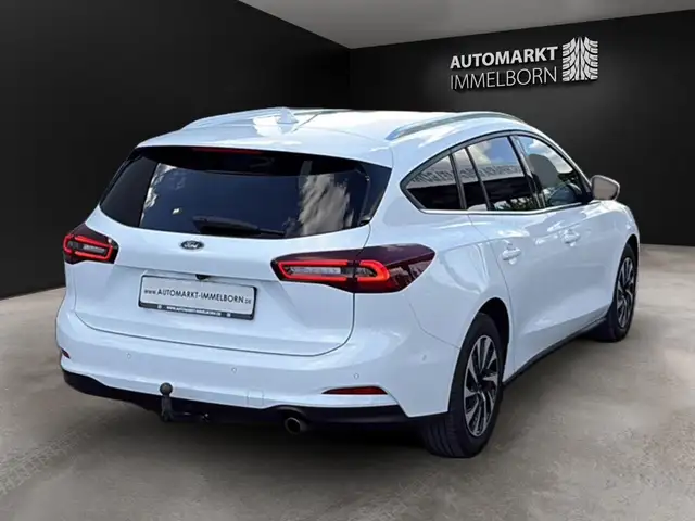 Ford Focus view 7