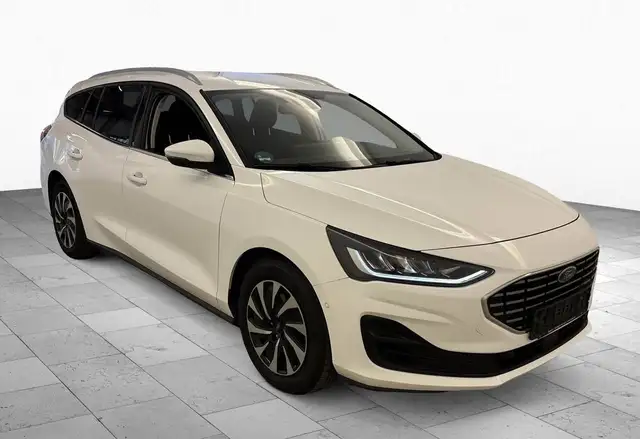 Ford Focus view 3