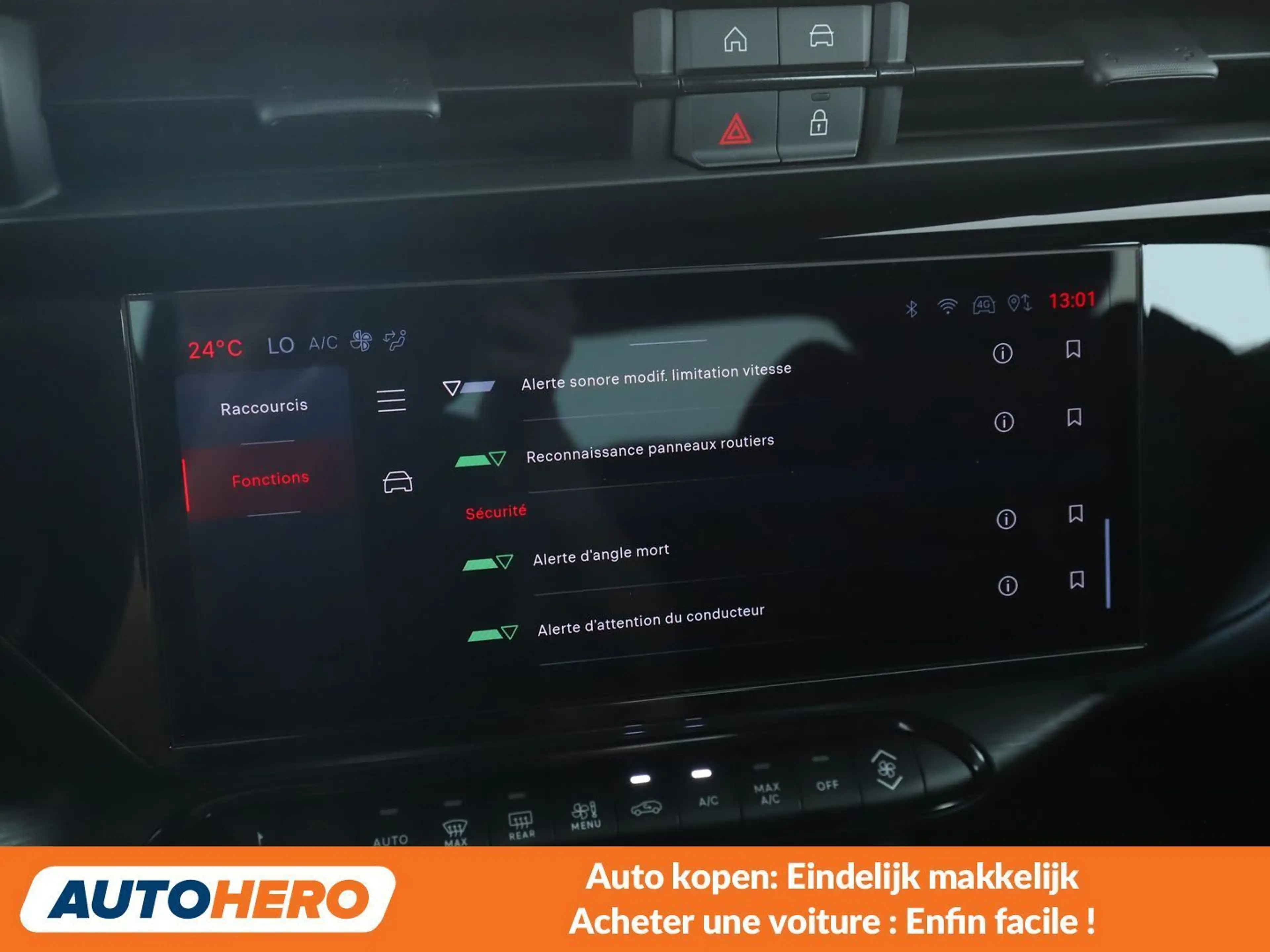 Alfa Romeo Junior 1.2 VGT Mild-Hybrid — photo 12