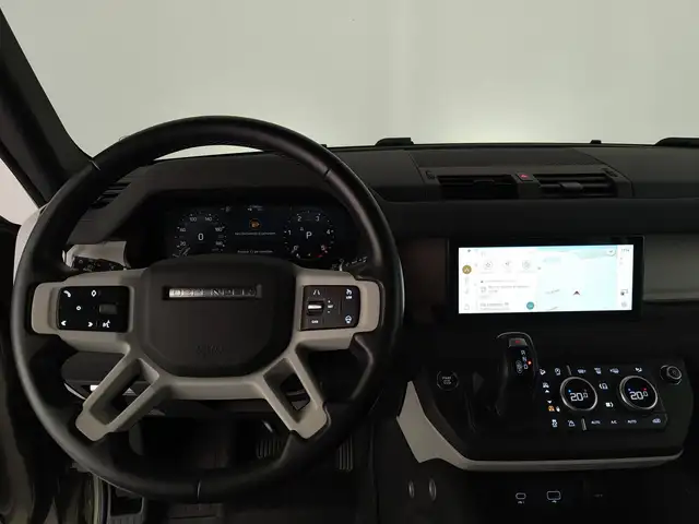 Land Rover Defender view 15