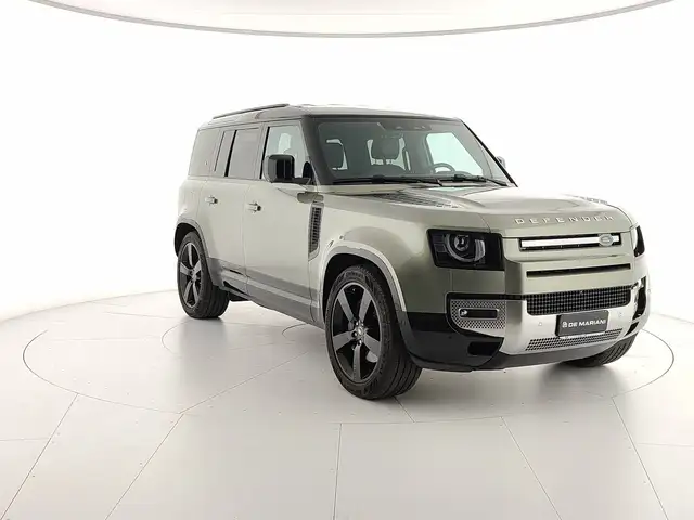 Land Rover Defender view 7