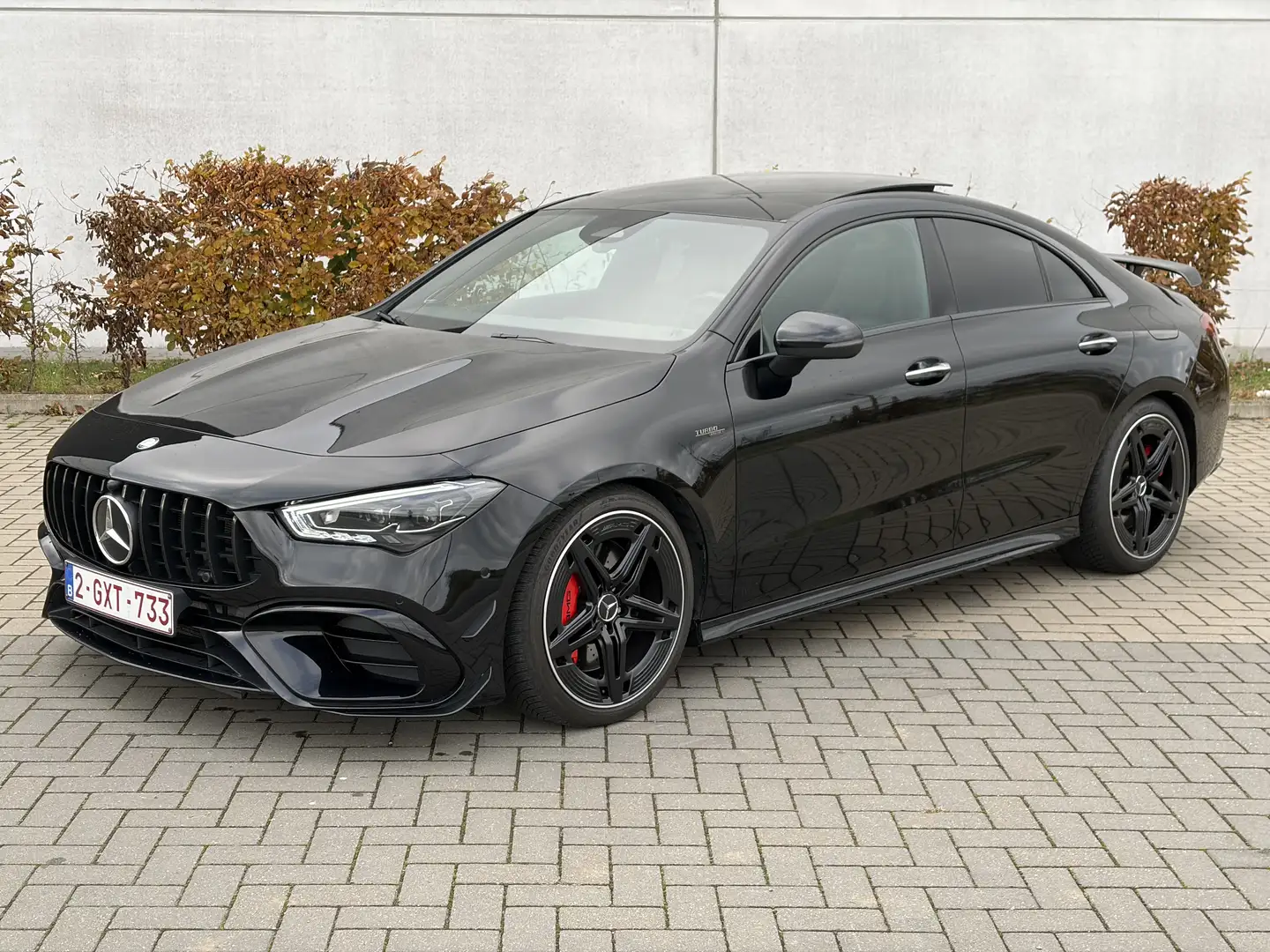 Mercedes-Benz CLA 45 AMG S 4-Matic+ Pack Aéro Toit Pano Burmester - 1