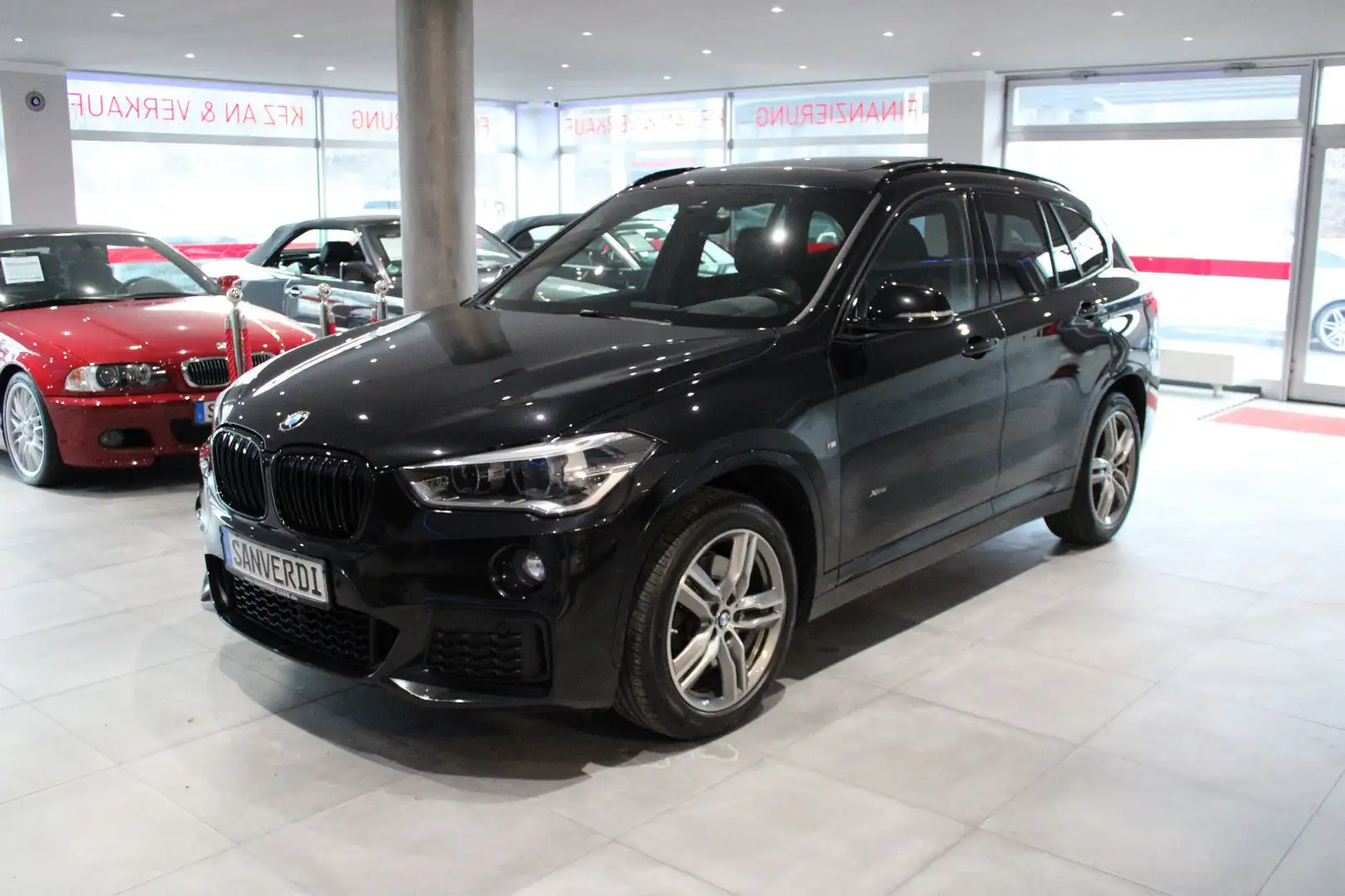 BMW X1 xDrive25d A M-SPORTPAKET PANORAMA HEAD-UP RFK Noir - 1