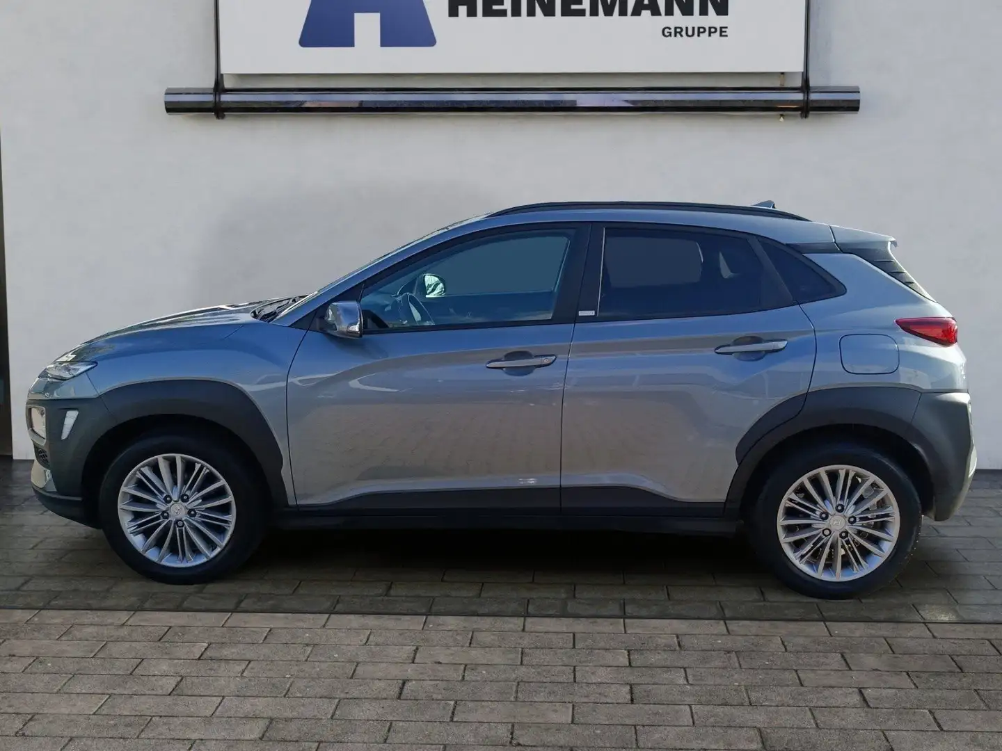 Hyundai KONA 1.0 T-GDi YES! -NAVI-KAMERA-KLIMA- Silber - 2
