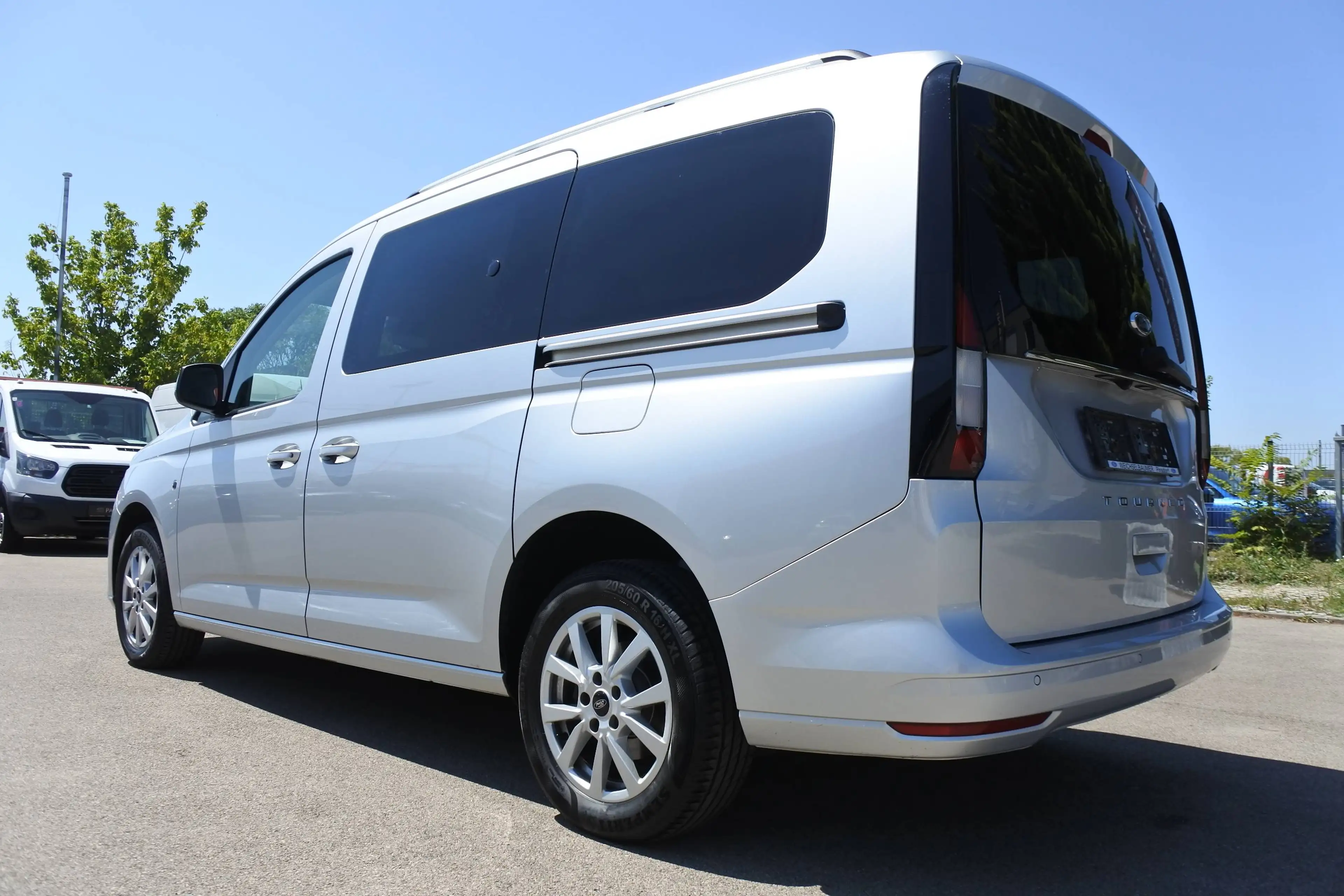 Ford Tourneo Connect Tourneo Connect 2,0 EcoBlue XL Titanium - Baugleich VW Caddy — photo 9