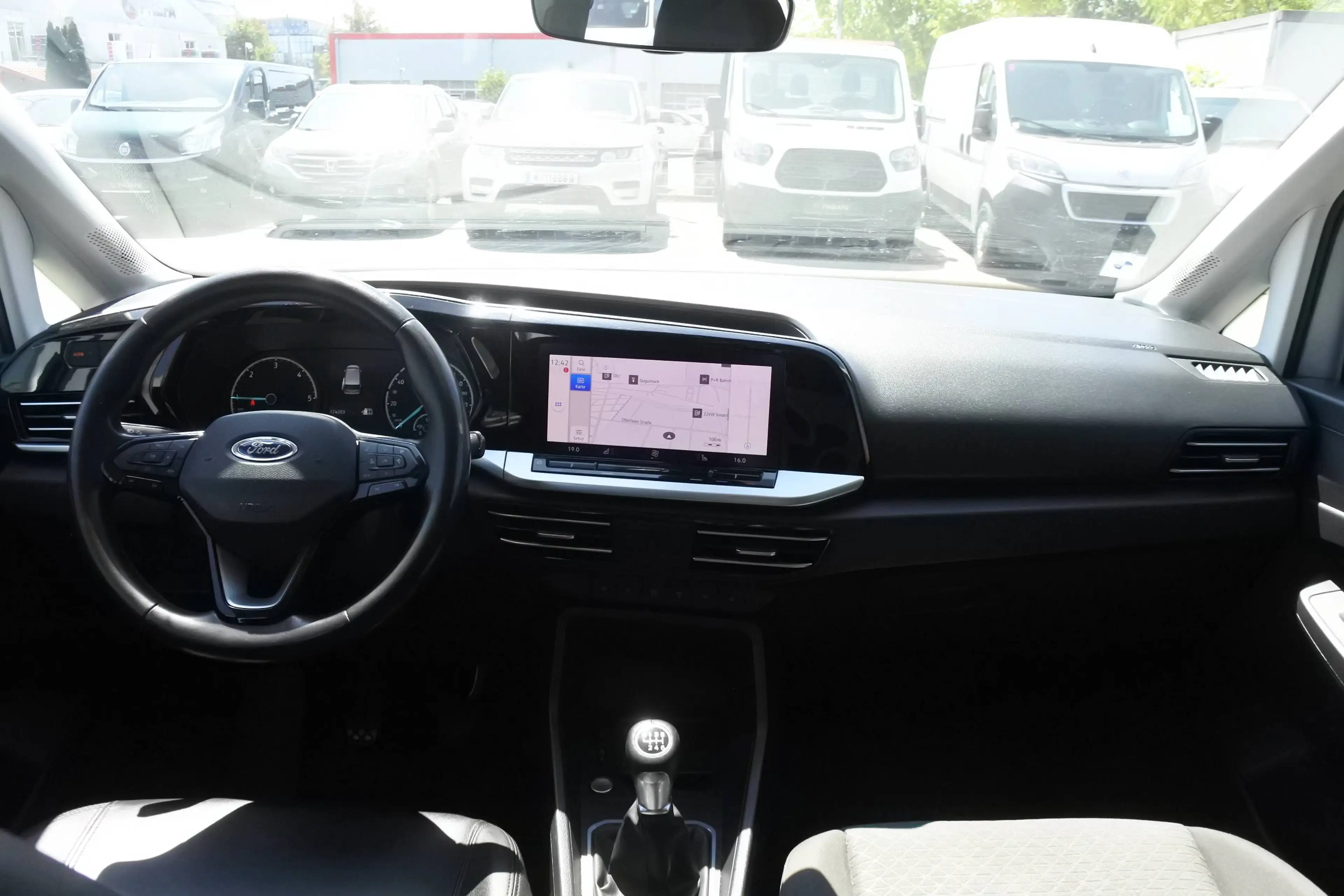 Ford Tourneo Connect Tourneo Connect 2,0 EcoBlue XL Titanium - Baugleich VW Caddy — photo 11