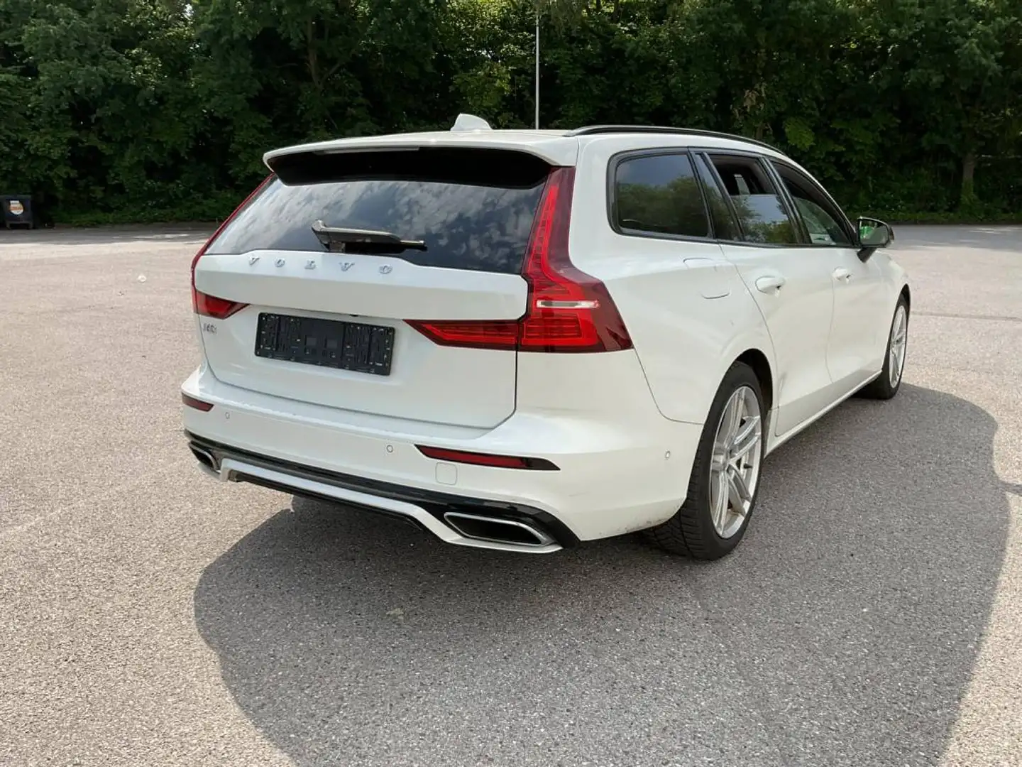 Volvo V60 V60 T8 AWD Recharge Plus Dark Weiß - 1