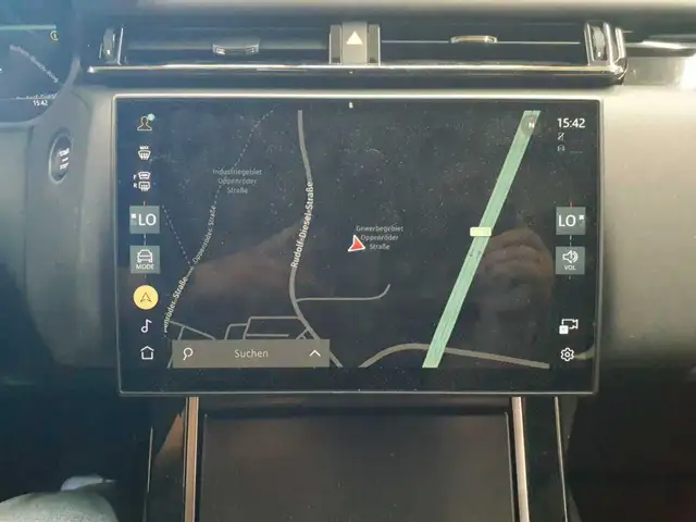 Land Rover Range Rover Velar view 12