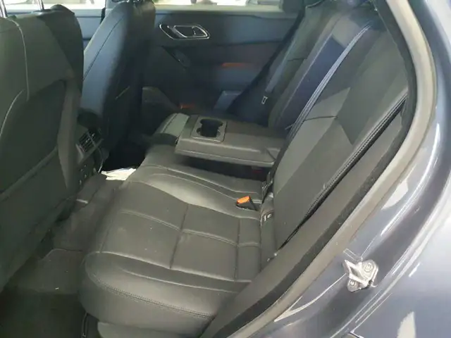 Land Rover Range Rover Velar view 13