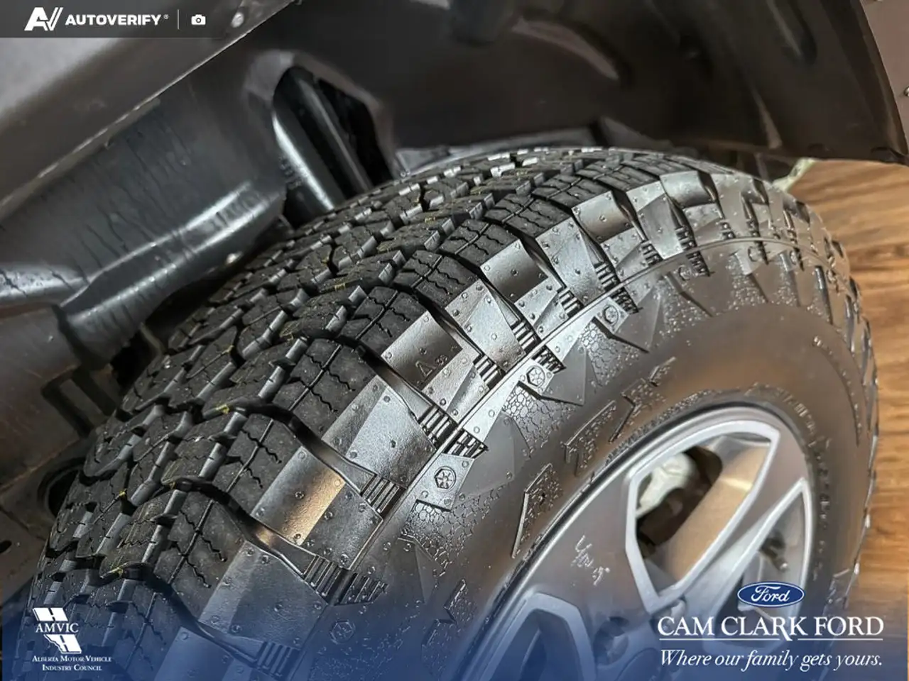 Jeep Wrangler photo Jeep Wrangler