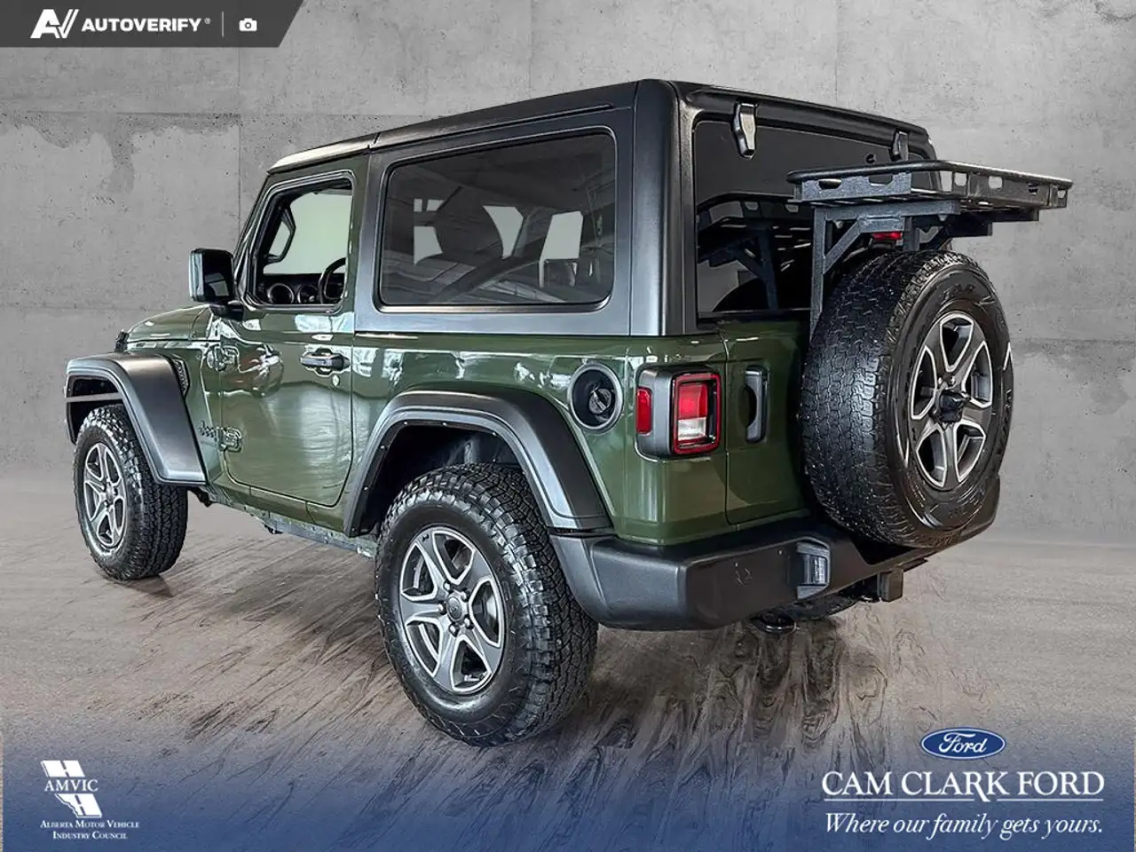 Jeep Wrangler photo Jeep Wrangler