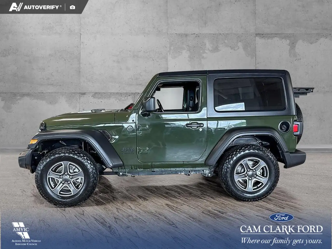 Jeep Wrangler photo Jeep Wrangler