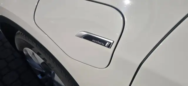 BMW X1 view 8