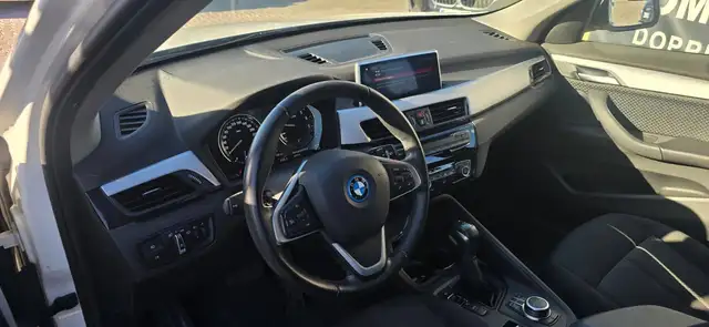 BMW X1 view 9