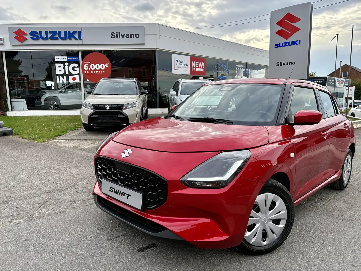 Suzuki Swift 1.2 MHEV 12V GL / NEUVE - STOCK - GARANTIE 7 ANS Rood - 1