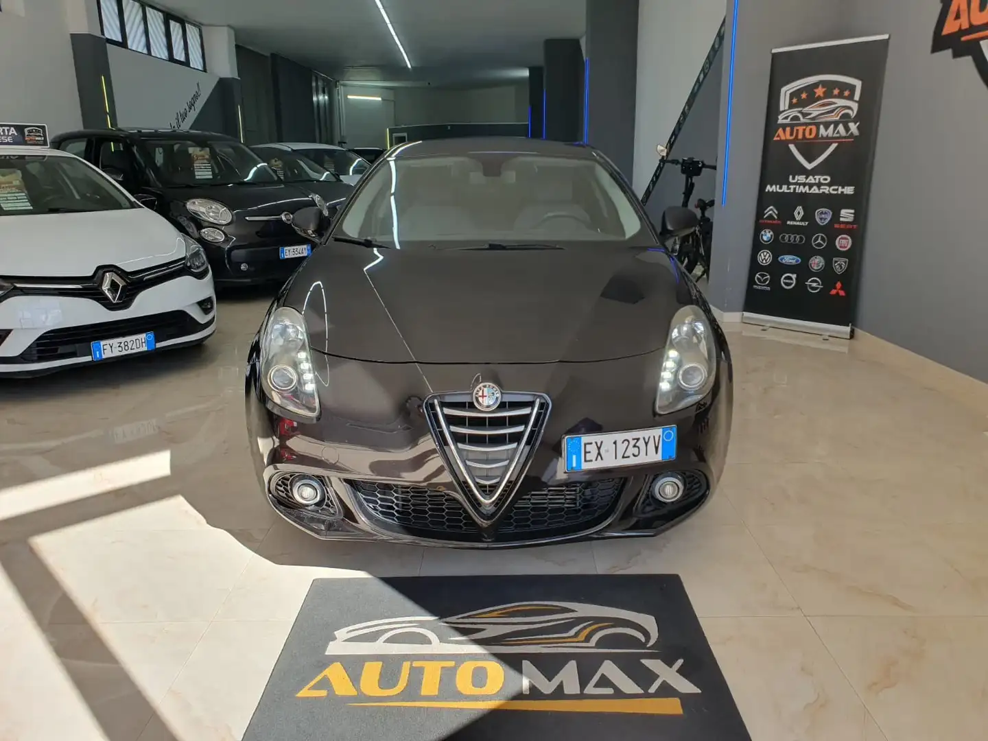 Alfa Romeo Giulietta Giulietta III 2010 1.6 jtdm Exclusive E5+ Schwarz - 2
