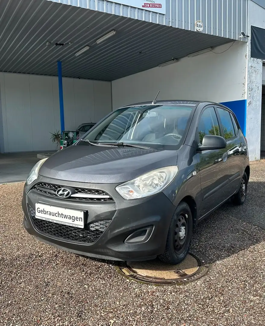 Hyundai i10 / 2.Hand / Inspektion neu / Klima Gris - 2