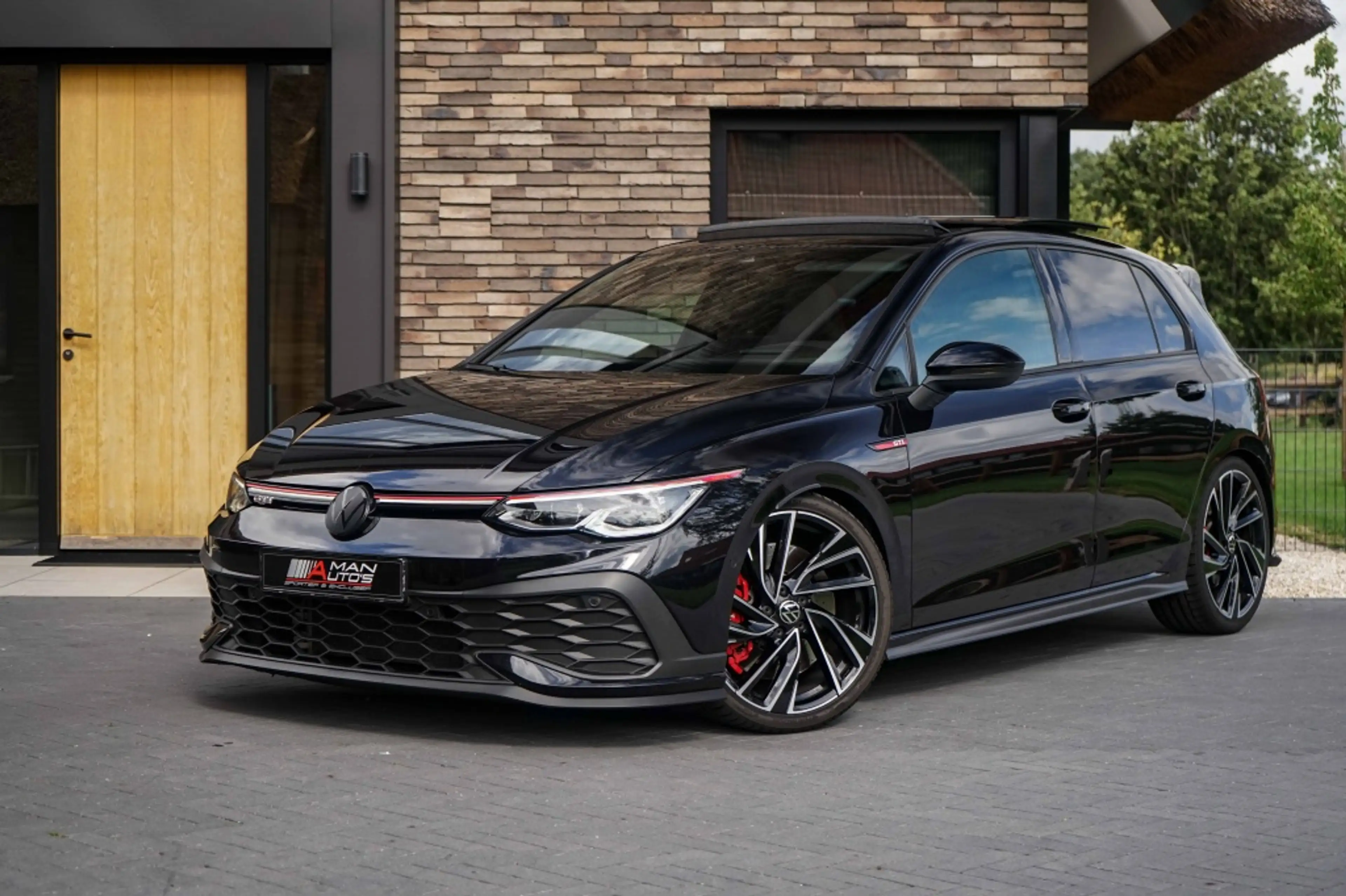 Volkswagen Golf GTI 8 Clubsport DSG Pano/HUD/IQ/H&R/300PK