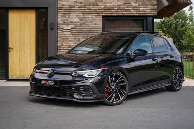 Volkswagen Golf GTI 8 Clubsport DSG Pano/HUD/IQ/H&R/300PK