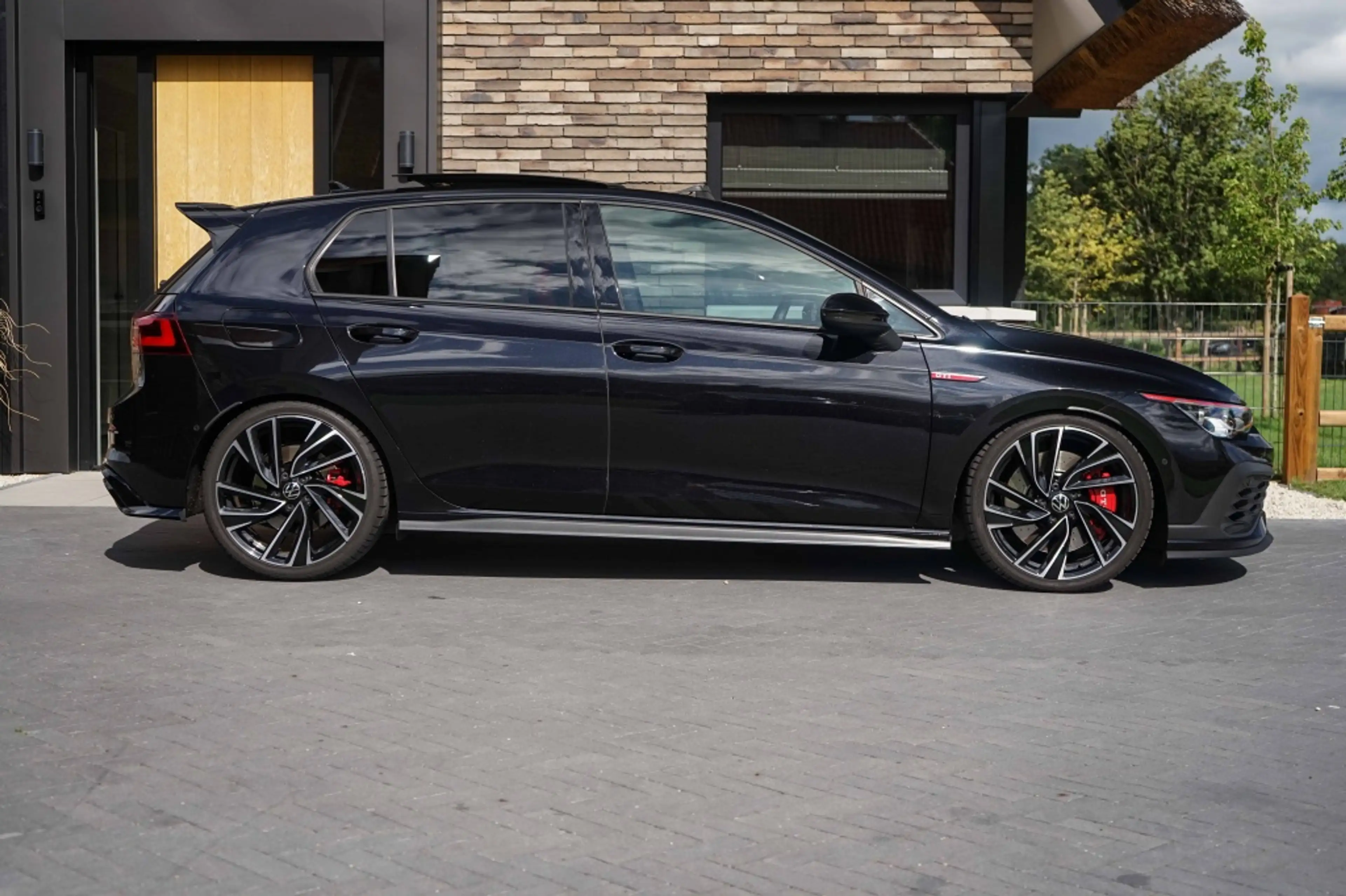 Volkswagen Golf GTI 8 Clubsport DSG Pano/HUD/IQ/H&R/300PK — photo 5
