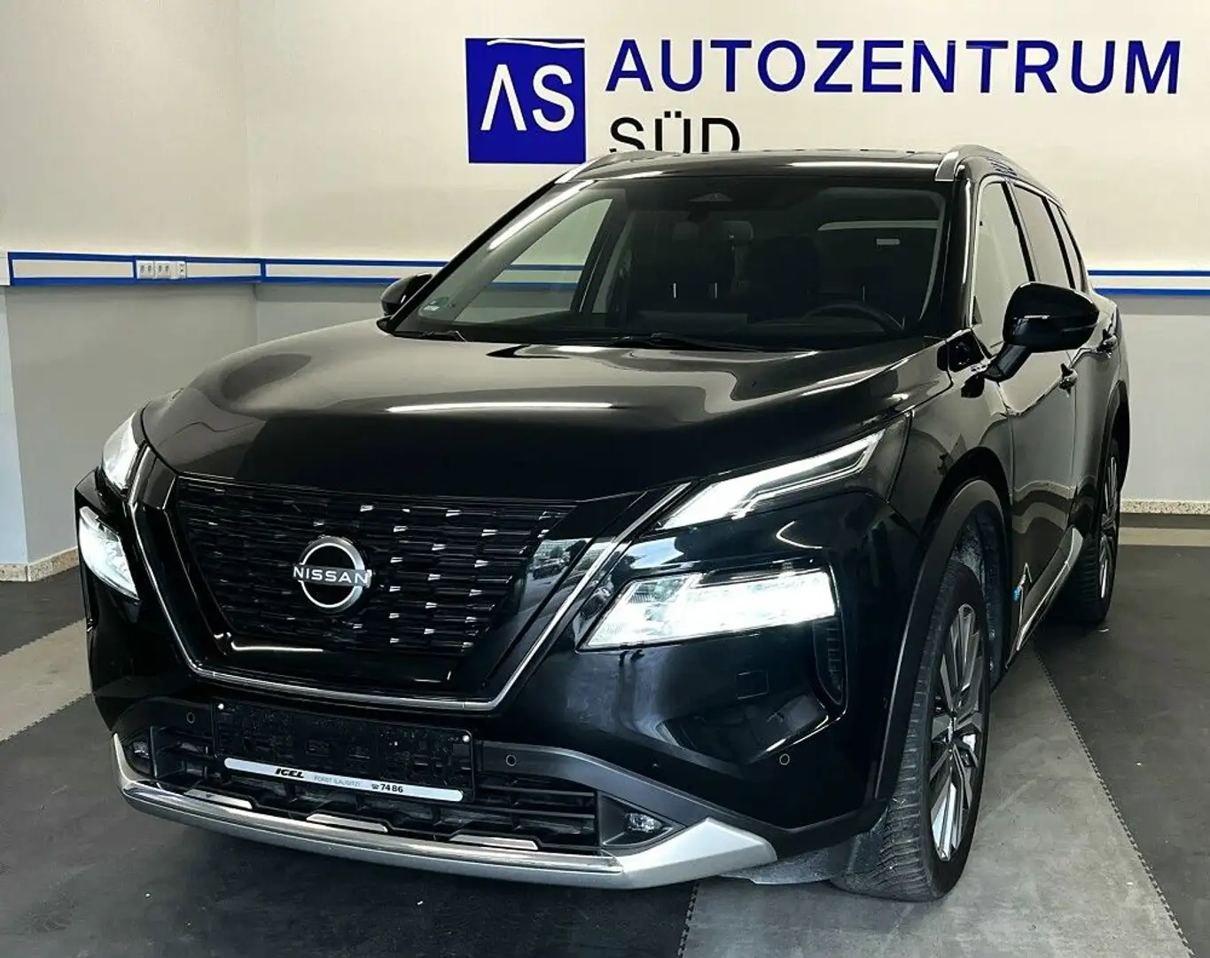 Nissan X-Trail Tekna+ Zwart - 1