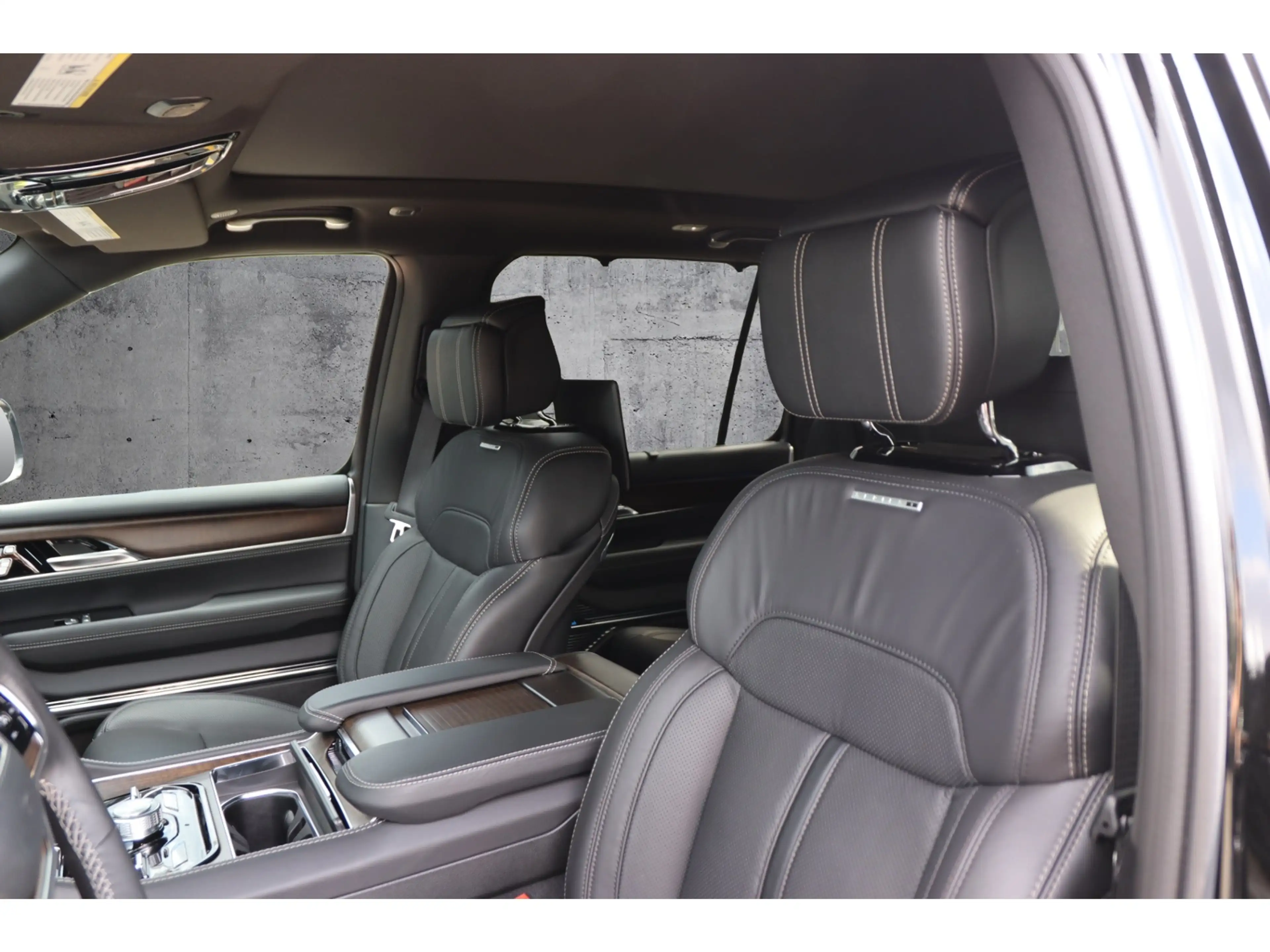 Jeep Wagoneer Grand Wagoneer *Series I* — photo 6