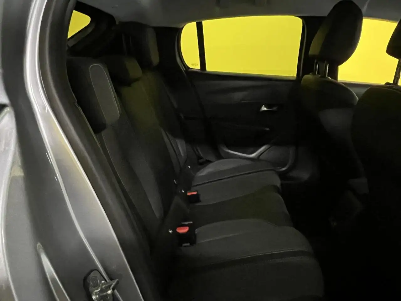 Peugeot 208 208 — photo 25