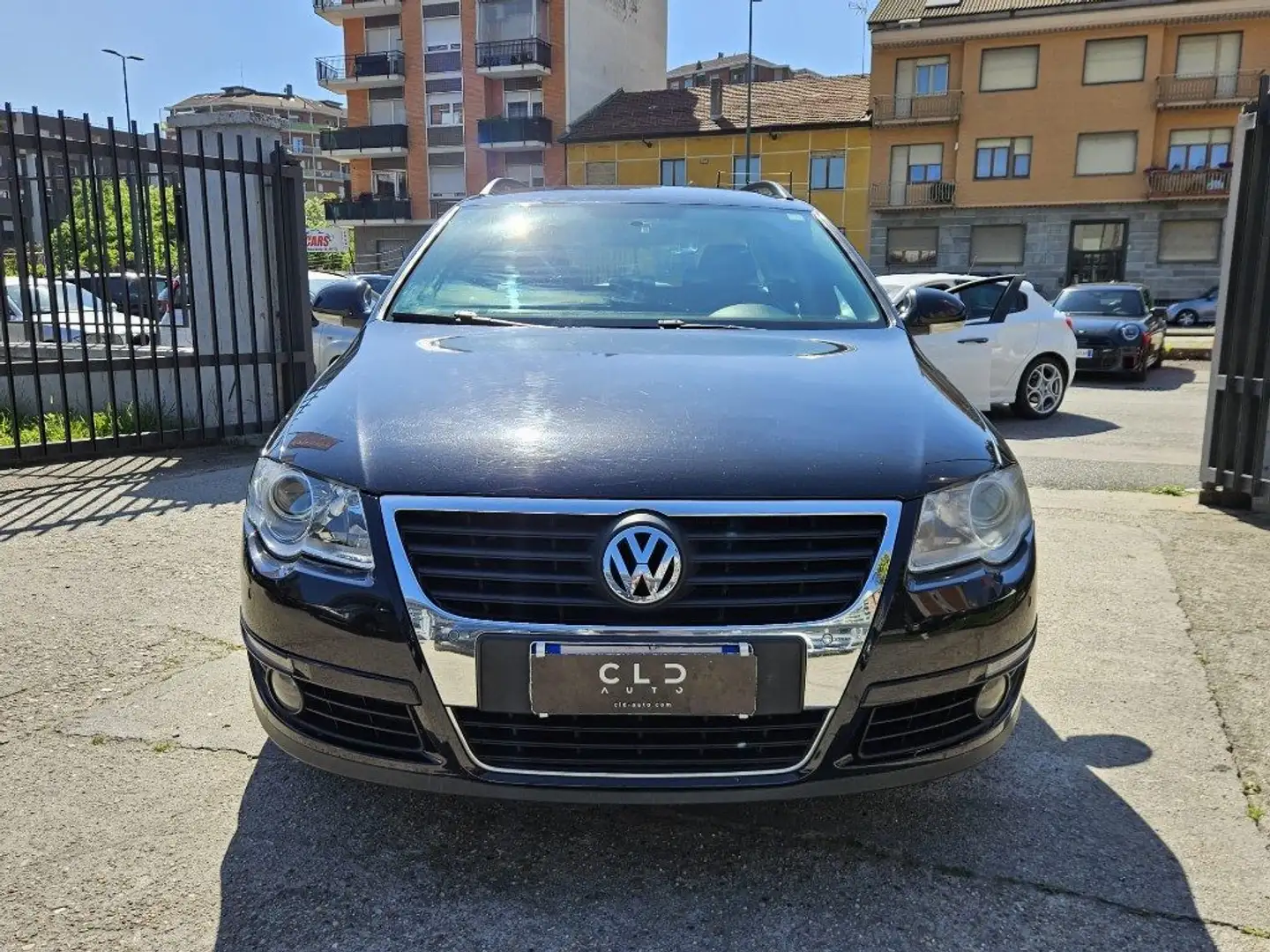 Volkswagen Passat 2.0 TDI DPF Var. Comfortline Nero - 2