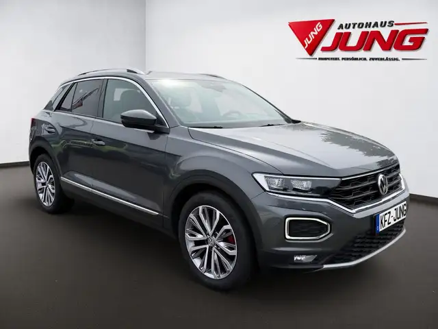 Volkswagen T-Roc view 6
