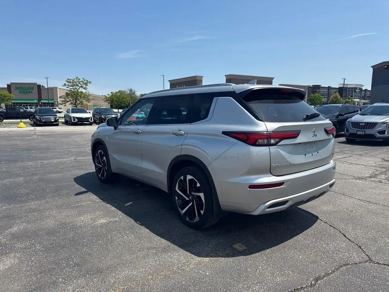 Mitsubishi Outlander снимка Mitsubishi Outlander