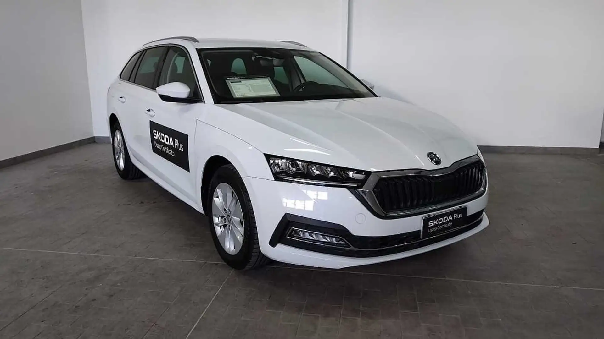 Skoda Octavia 4ª serie 2.0 TDI EVO SCR 150 CV Wagon Executive Bianco - 1