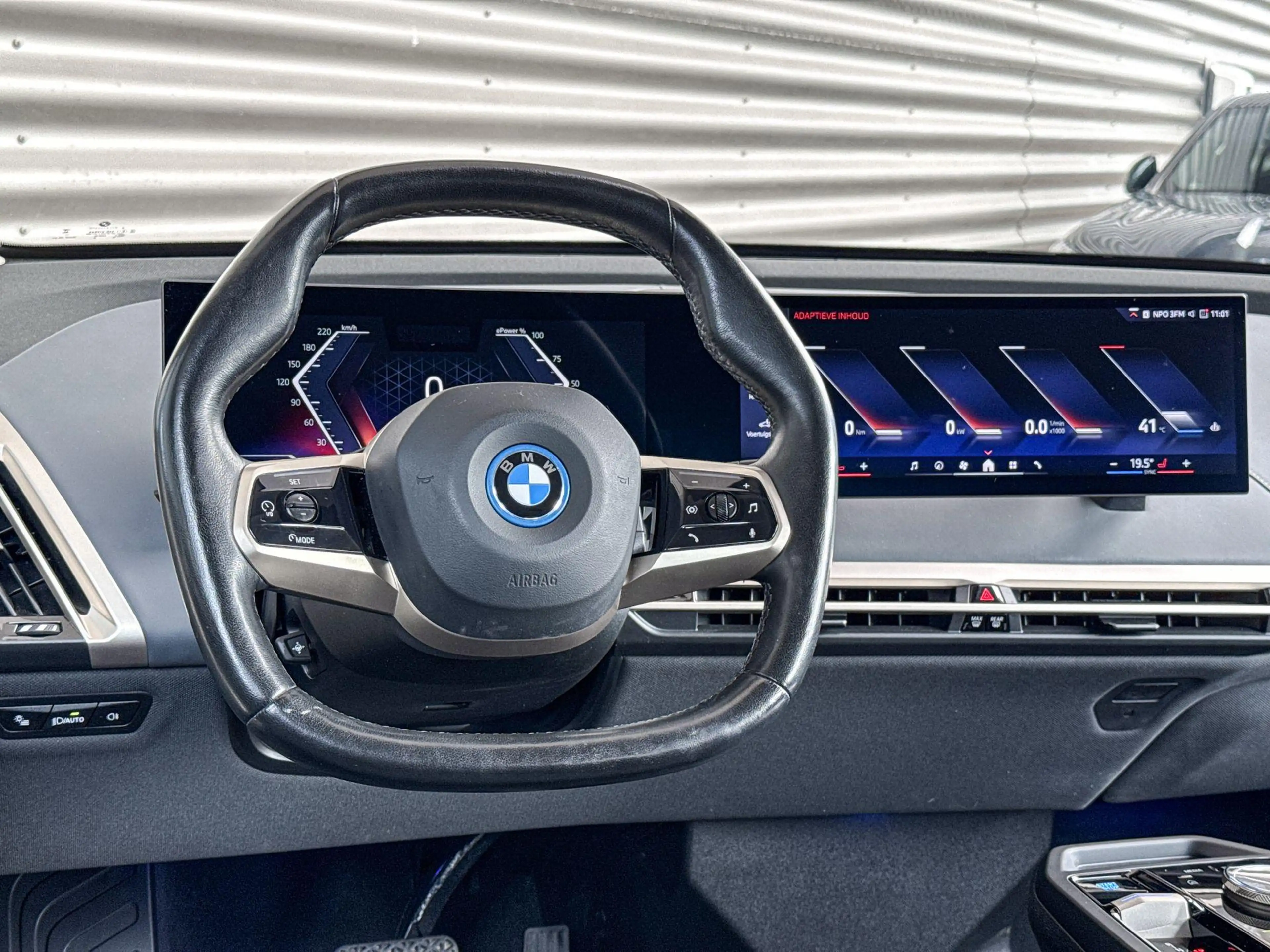 BMW iX xDrive50 Business Edition Plus 112 kWh — photo 15
