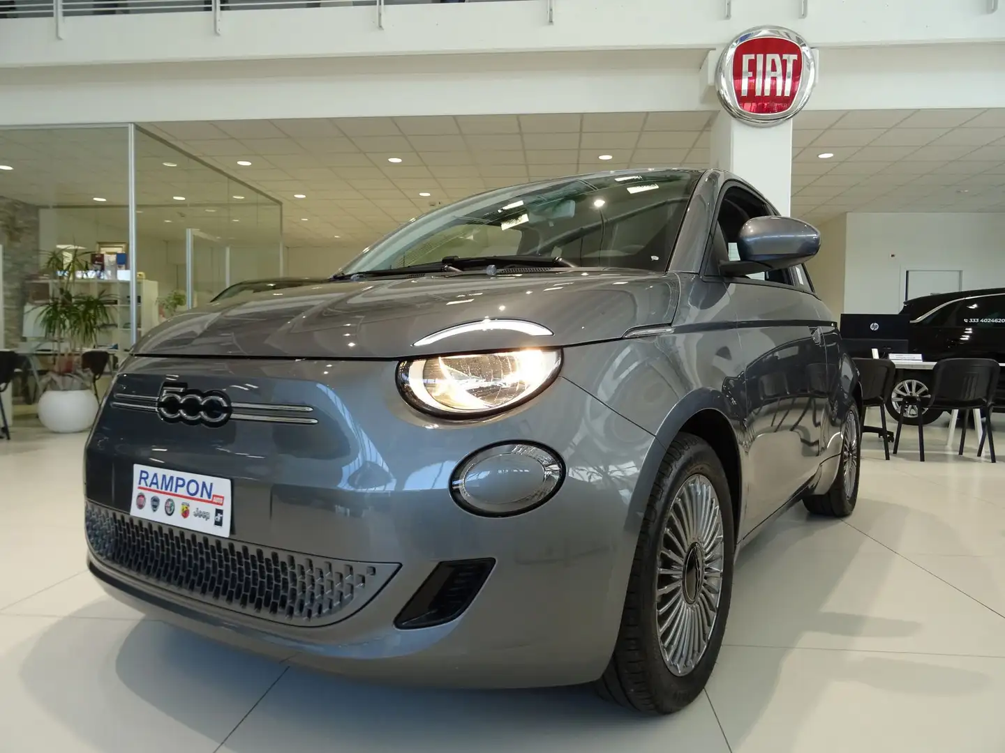 Fiat 500e Icon + Berlina Grigio - 1