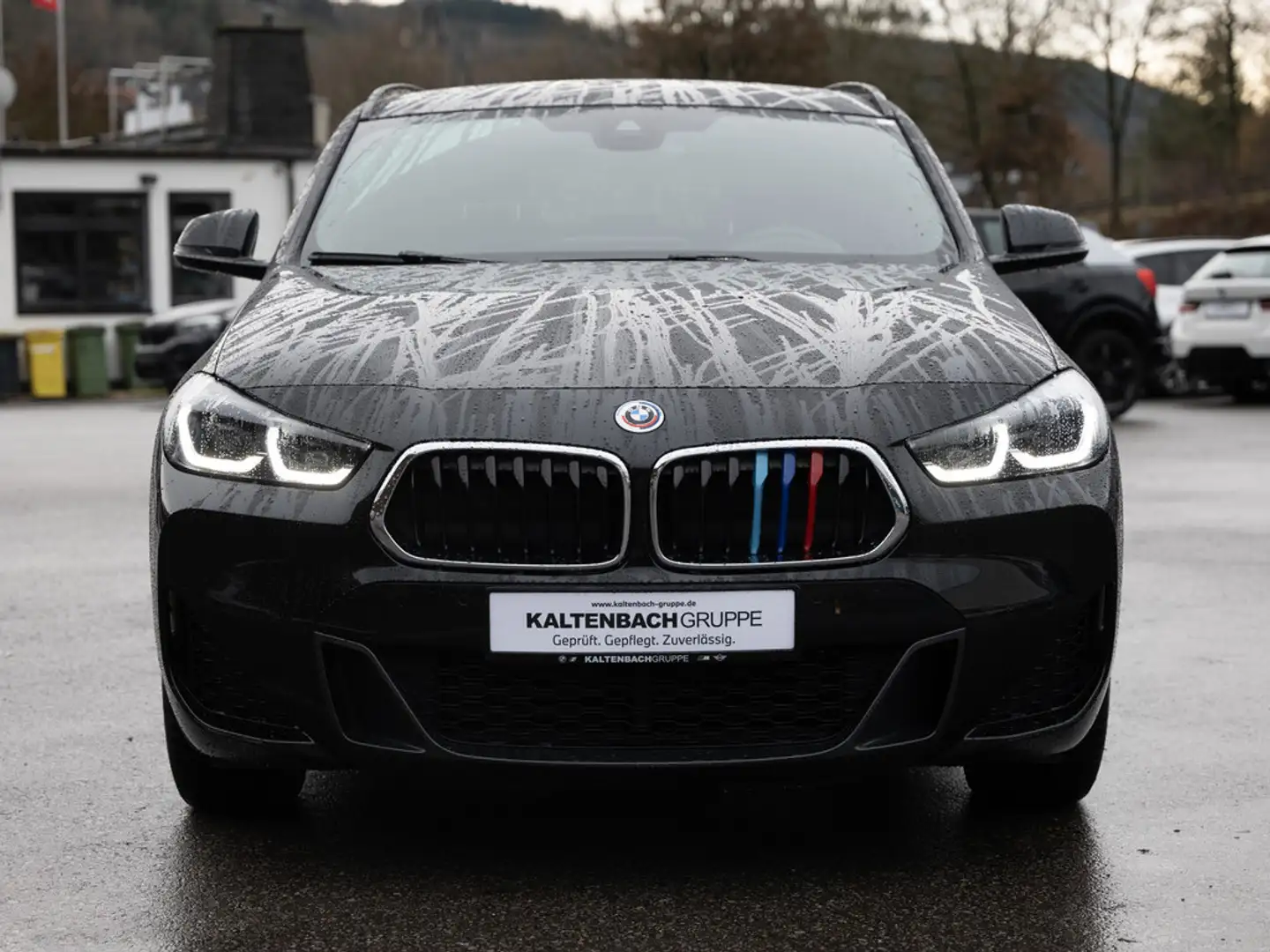 BMW X2 sDrive 20i M-Sport HUD LED NAVI KAMERA Schwarz - 2