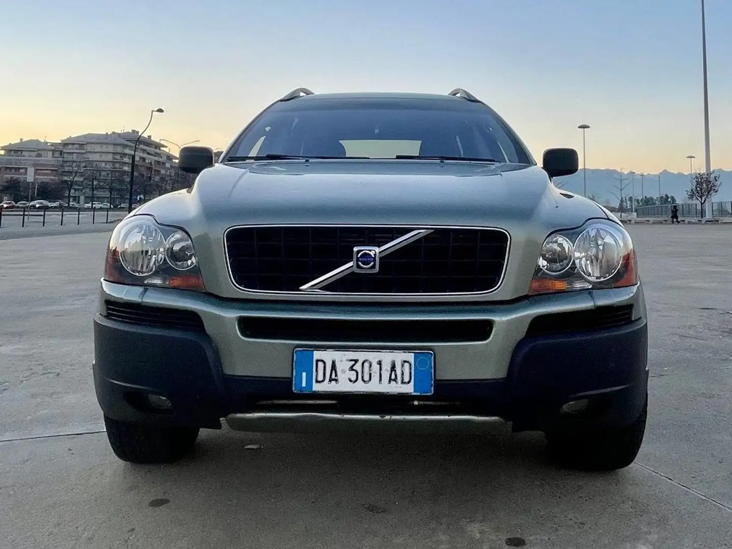 Volvo XC90 XC90 2.4 d5 Executive 185cv auto N1 Сірий - 1