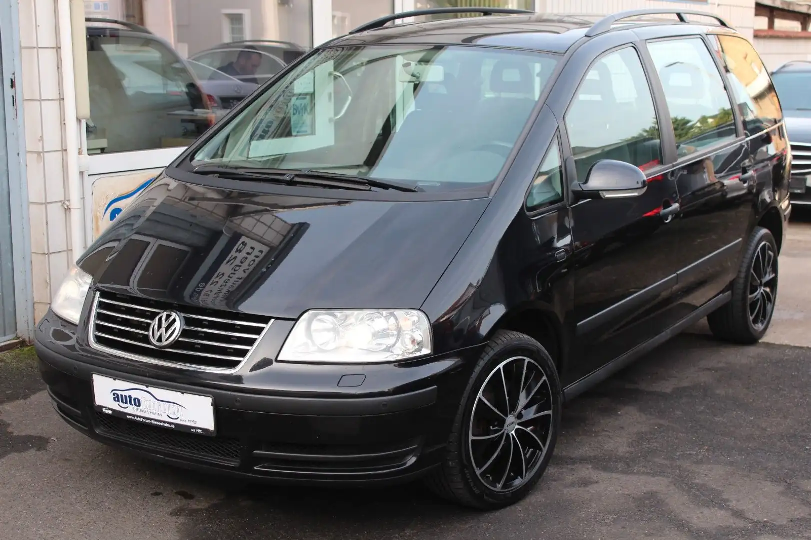 Volkswagen Sharan 1.9 TDI Highline Aut. Xenon*AHK*Sitzhei.. Schwarz - 2