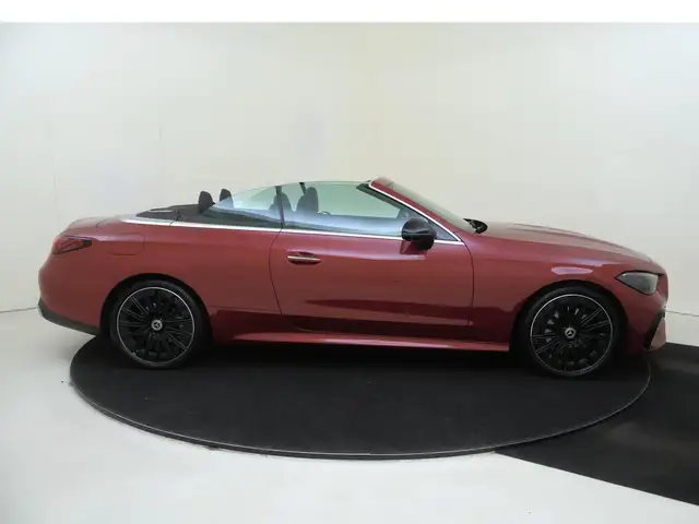 Mercedes-Benz Cle view 9