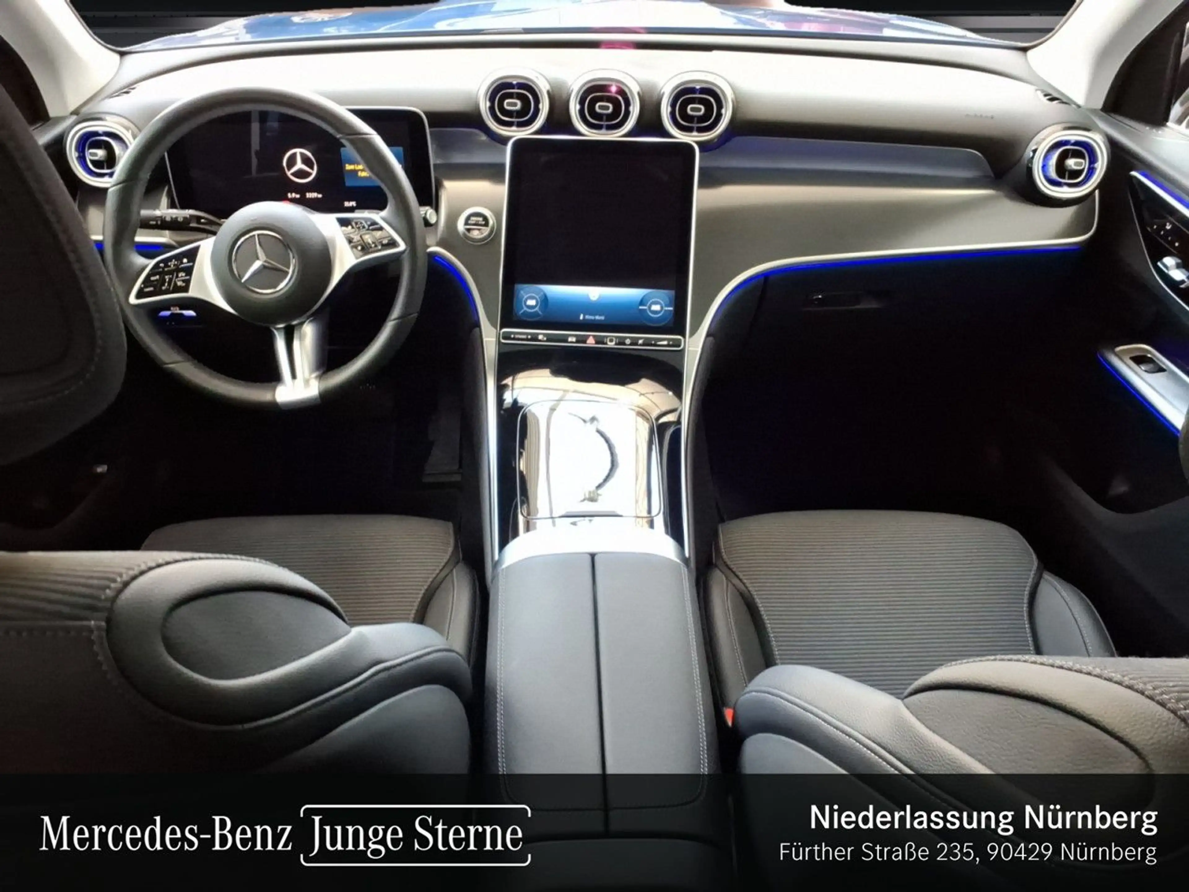 Mercedes-Benz GLC 200 4M AVANTG+PANO+AHK+LED+KEYLESS+9G — photo 13