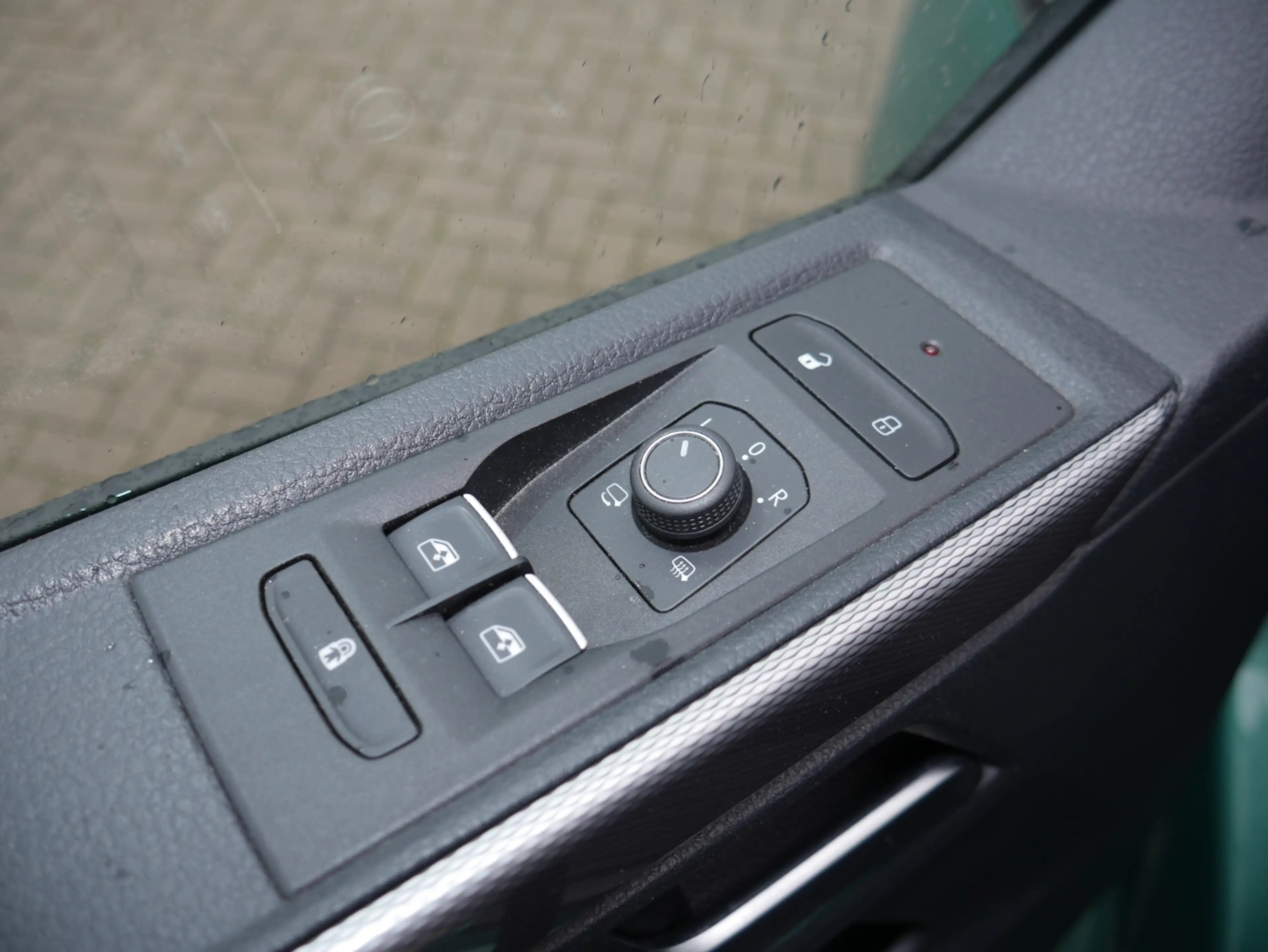 Volkswagen T6.1 Multivan 2.0 TDI Generation Six DSG AHK ACC NAVI STANDHZG — photo 13